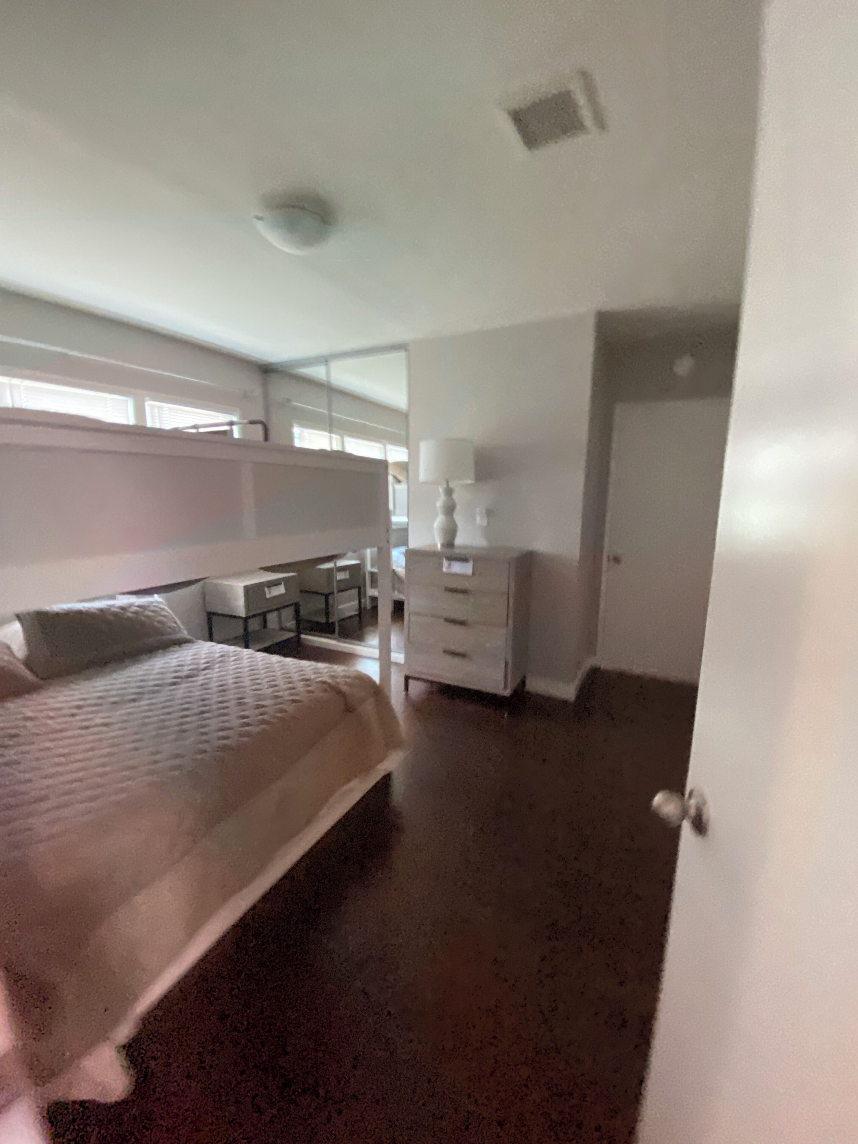 3 bedrooms, iron/ironing board, travel cot, free WiFi