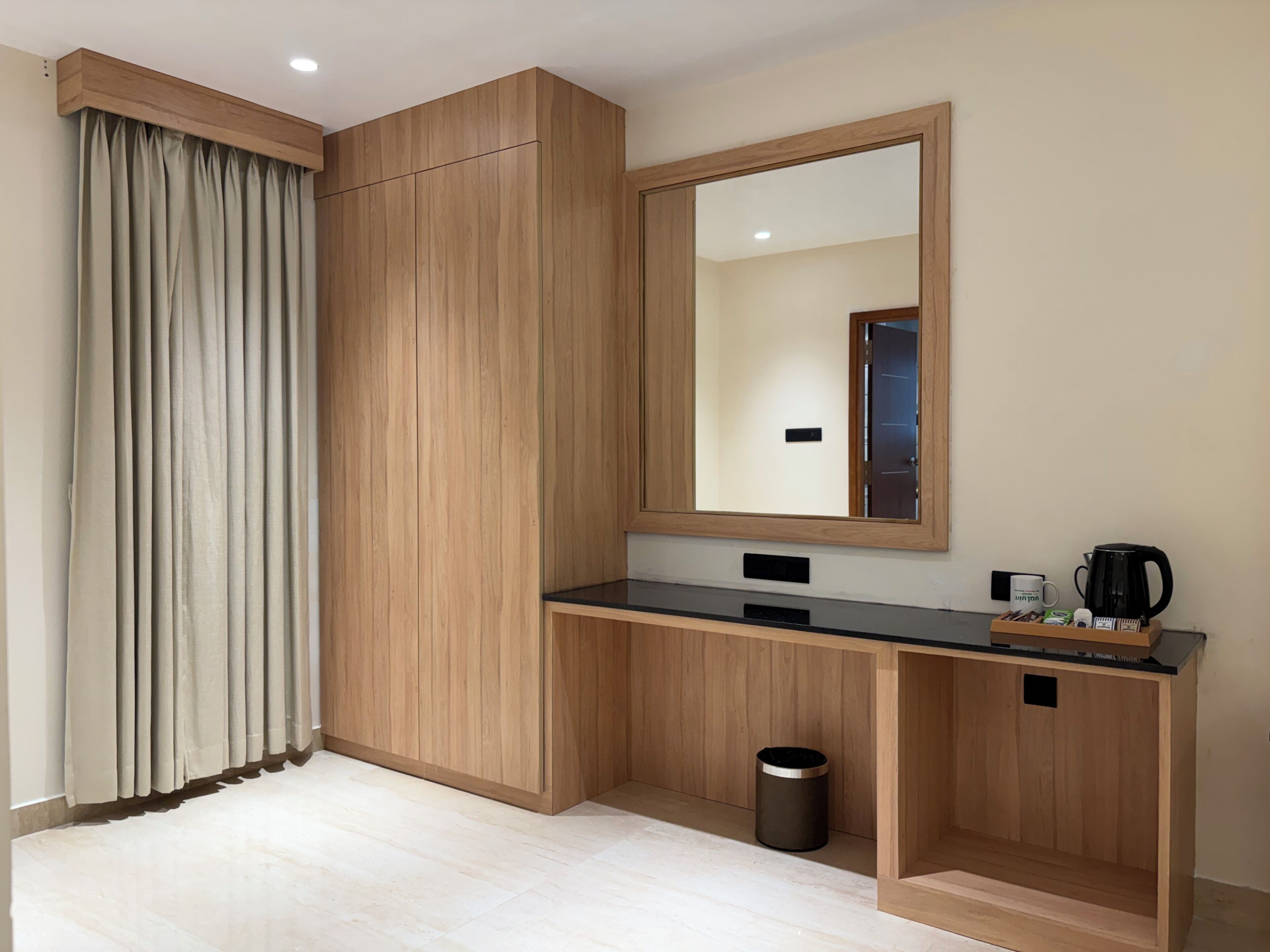 Habitación Confort doble, vistas a la ciudad | Interior