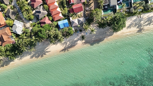 Ocean Peek Villa-Bang Po 