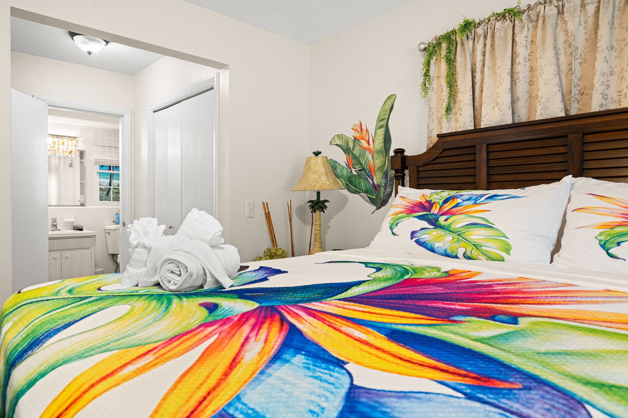 3 bedrooms, iron/ironing board, travel crib, WiFi (free)