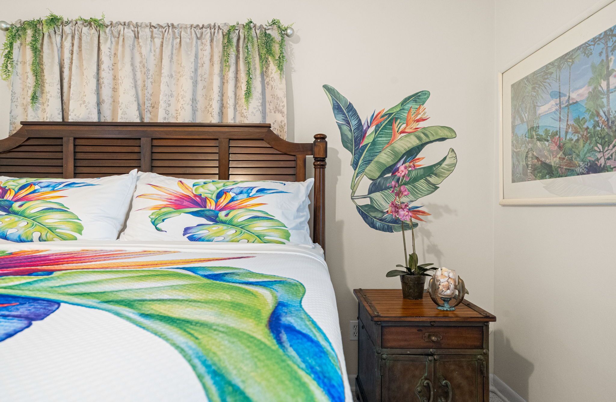 3 bedrooms, iron/ironing board, travel crib, WiFi (free)