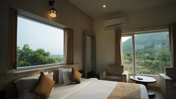 Executive Double Room, Balcony, Garden View | Desk, free WiFi