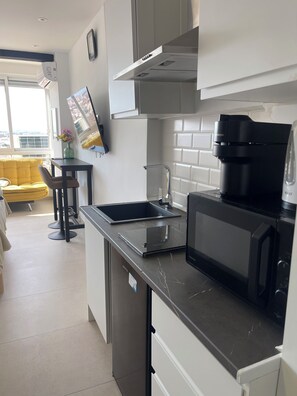 Private kitchen - Vrbo Property (Alicante Ciudad)