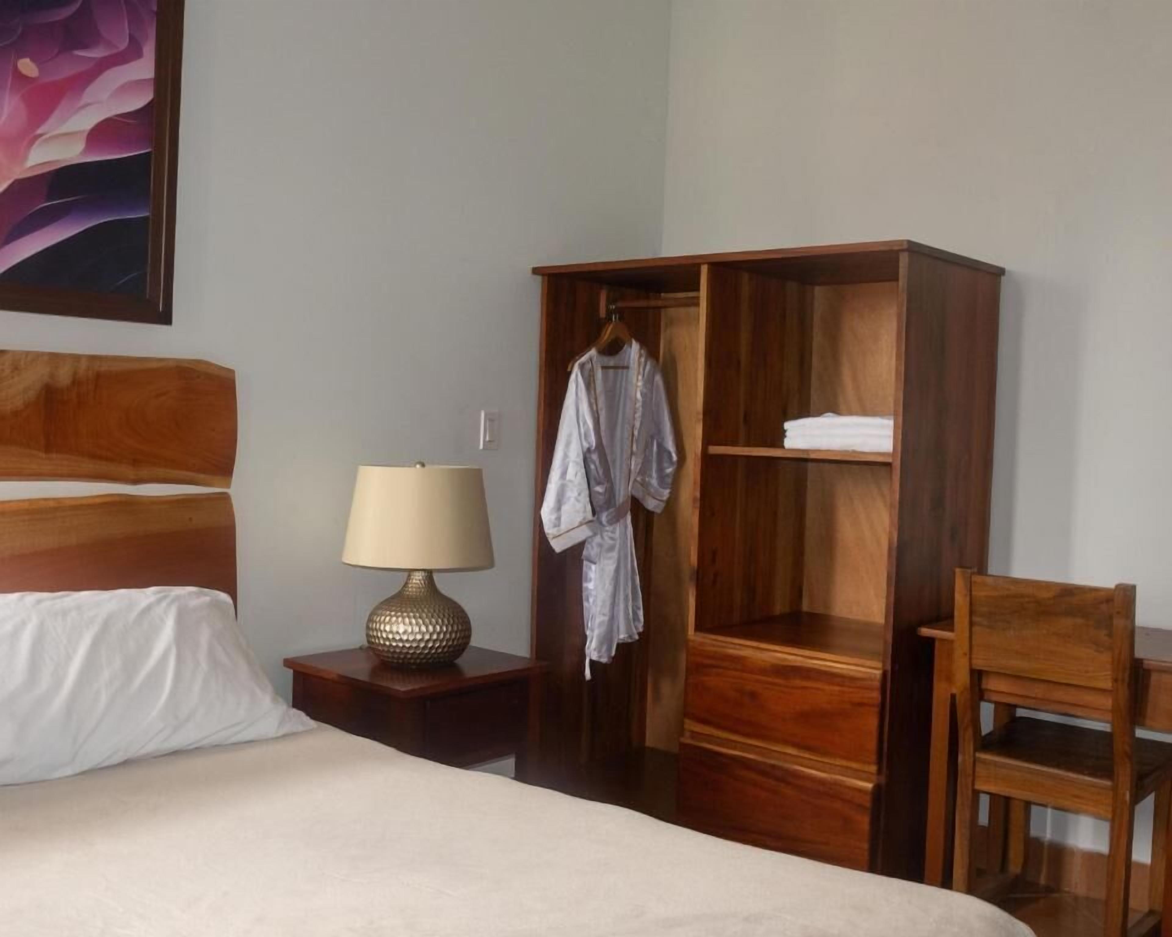 Habitació individual estàndard | Escriptori i wifi gratuïta 