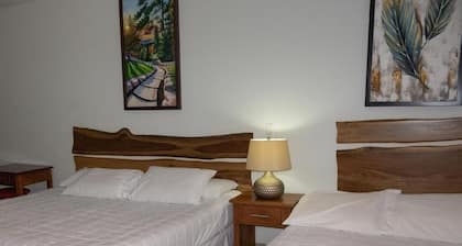 HOTEL LEON INN