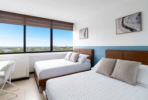 Room - Blue Haven | Lateral City View (Guayaquil)