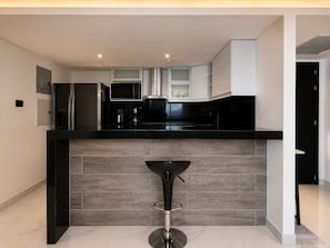 Private kitchen - Corner Executive suite river view (Guayaquil)