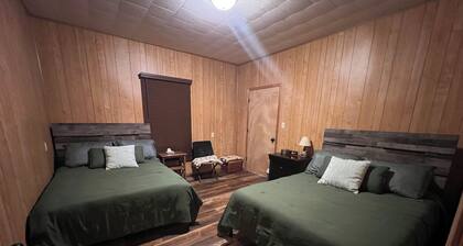 Spacious, secluded 4-bedroom house, just minutes from Reelfoot Lake State Park