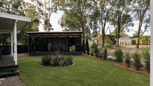 Terrace/patio - The Foxman Cottage (Broke)