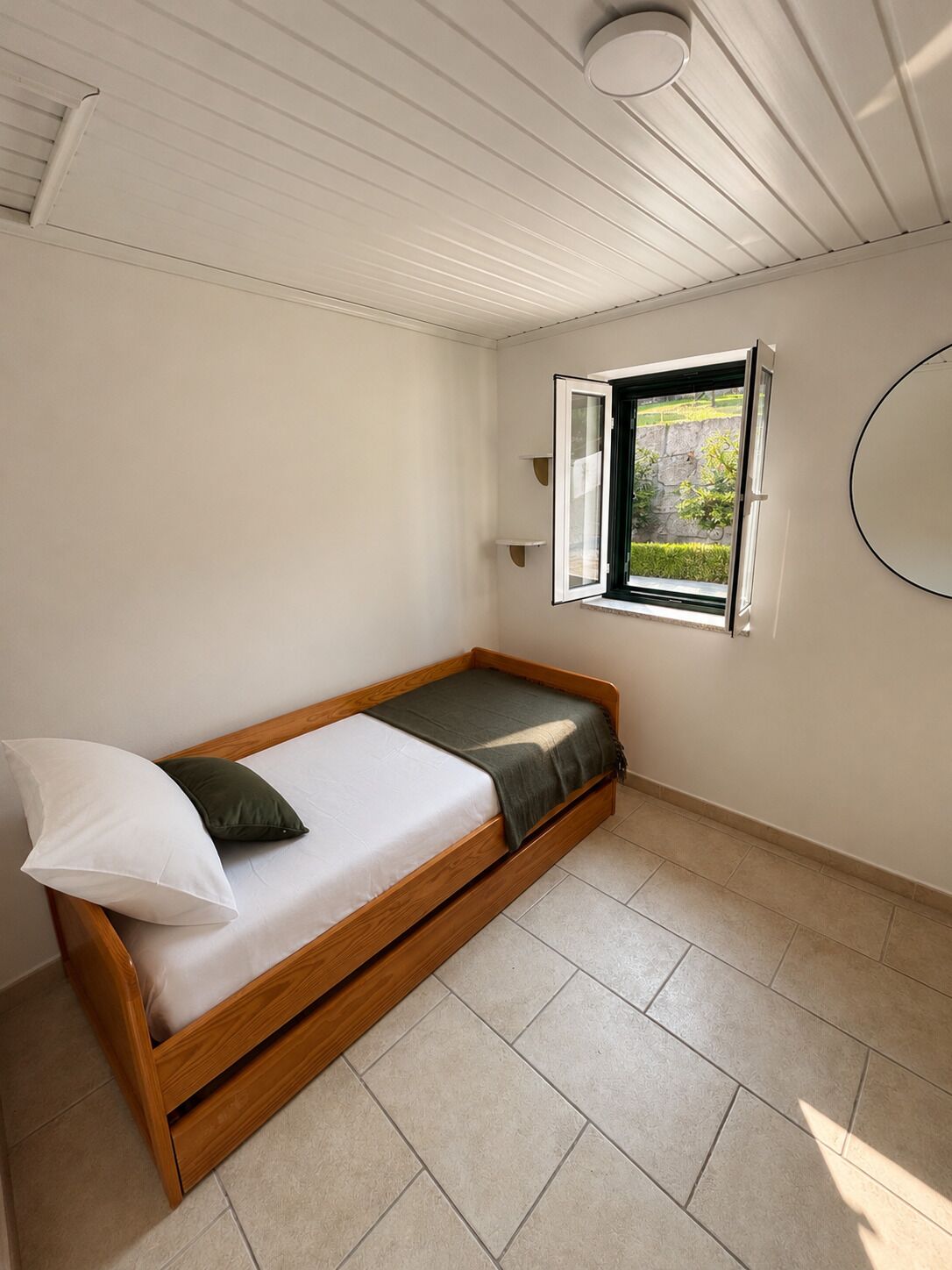 1 bedroom, WiFi (free), bed sheets