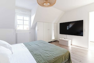 Apartamento | 4 quartos, espaço de trabalho para notebook
