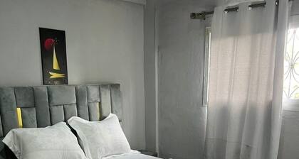 Deluxe Decor & Elegance with Balcony