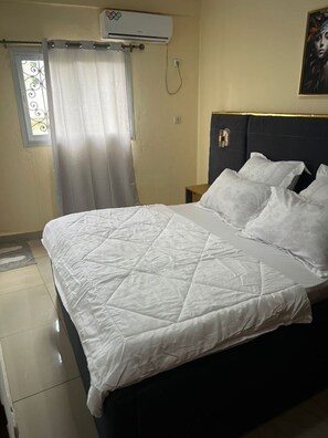 2 habitaciones, tabla de planchar con plancha y wifi gratis