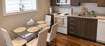 Cozy 1BR Suite in Kenmount Terrace.