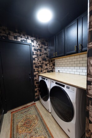 Interior - Fun 3-bedroom house in East Mesa (Mesa)