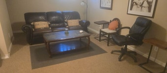 Cozy 2BR Home in Central Billings