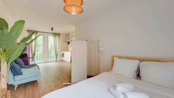 1 chambre, fer et planche à repasser, Wi-Fi gratuit, draps fournis