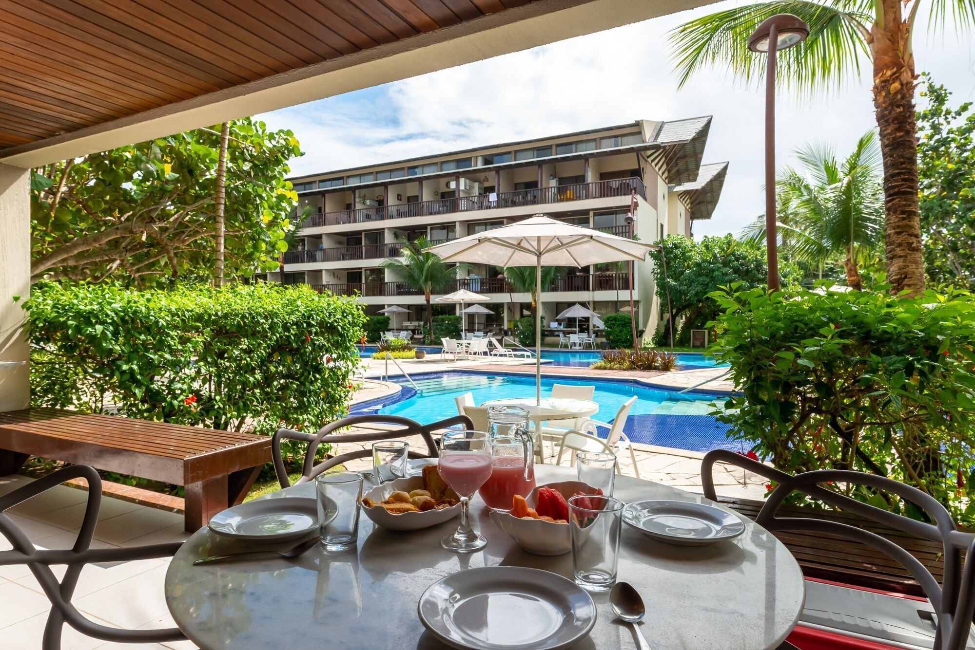 Apartemen Keluarga | Tempat makan outdoor
