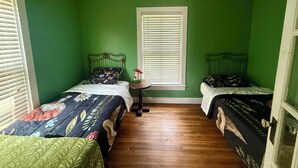 2 Schlafzimmer, Schreibtisch, kostenloses WLAN, Bettwäsche
