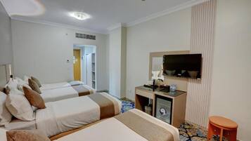 Minibar, free WiFi, bed sheets