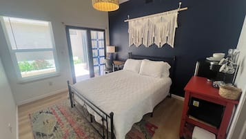 WiFi, bed sheets