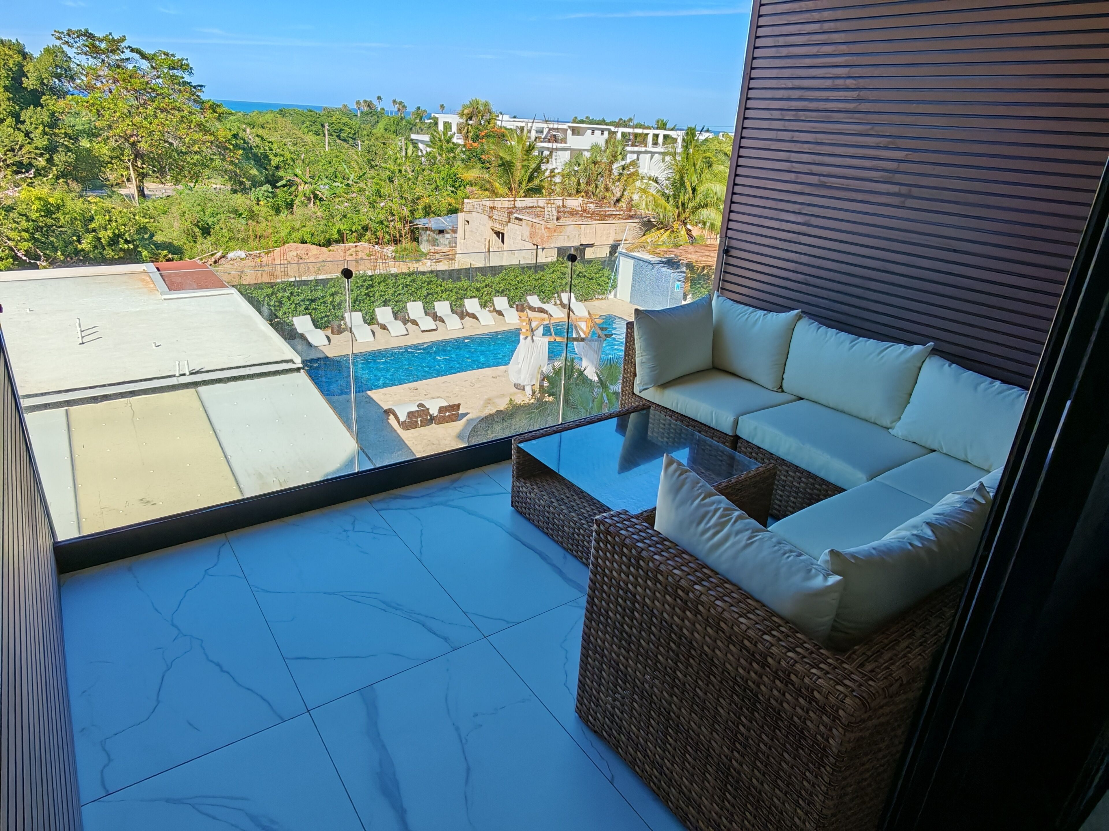 Quarto, vista para o oceano | Terraço/pátio