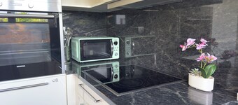 Basel Haven I Spacious Home I Free Parking I Wifi