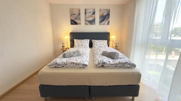 4 Schlafzimmer, Bügeleisen/Bügelbrett, WLAN, Bettwäsche