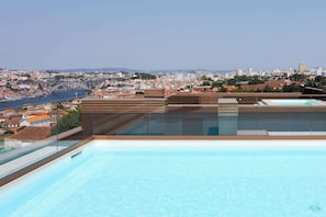 Pool - Private Heated Pool & Dom Luis Views by HostWise (Vila Nova de Gaia)