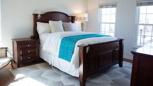 Room - 2-bedroom condo in beautiful Rosedale with AC and comfort (Rosedale)