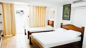 Unclassified image, 5 of 9, button - Hotel Manglares (Caldera)
