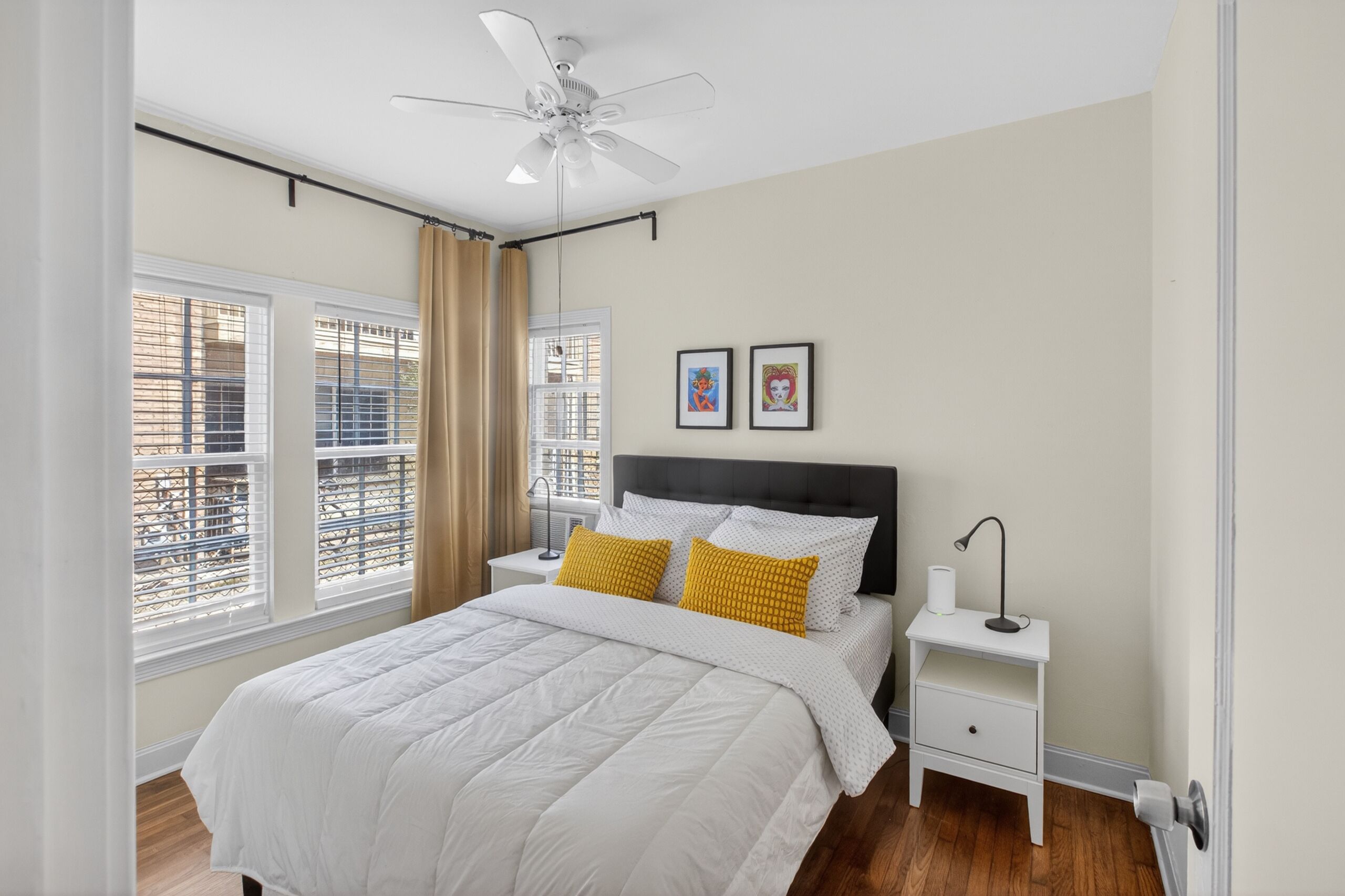 2 habitaciones, tabla de planchar con plancha y wifi gratis 