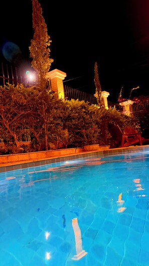Outdoor pool - Chalé Jardim Itália (Tiangua)