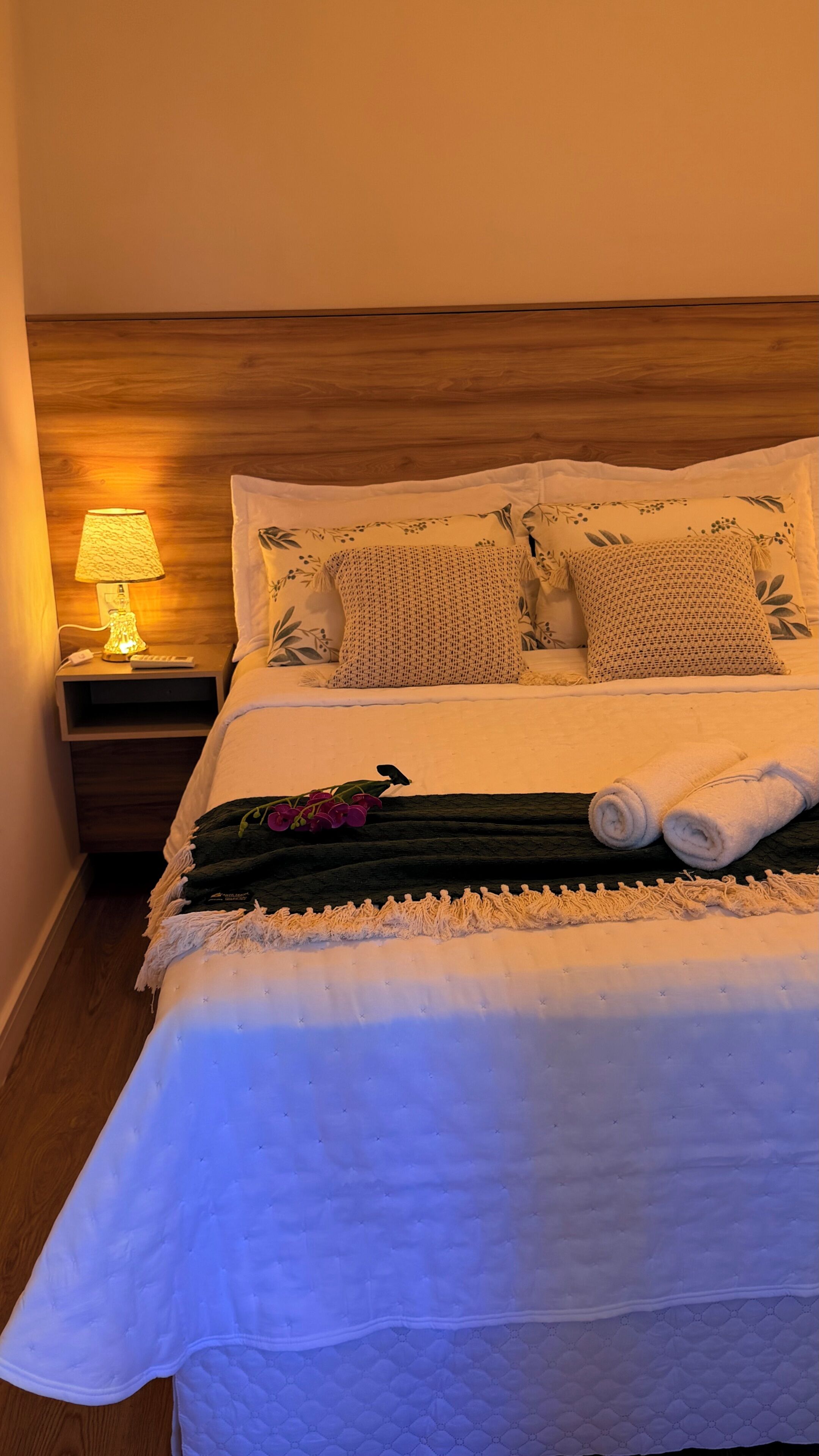 Deluxe-Chalet, Gartenblick | Verdunkelungsvorhänge, schallisolierte Zimmer, Bügeleisen/Bügelbrett