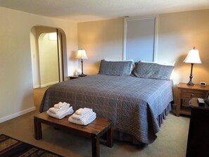 Room - This home has the WOW factor! Completely and quality remodeled in 2013. (Estes Park)
