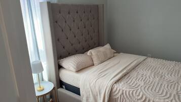 2 bedrooms, iron/ironing board, travel crib, WiFi (free)