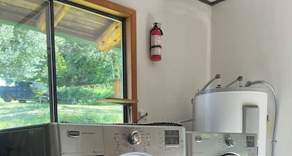 Serenity Lakeview - Cozy cabin in Boswell with access to the lake. Pet friendly!