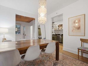 Dining area - Historic Designer Home - NW Washington (Washington)