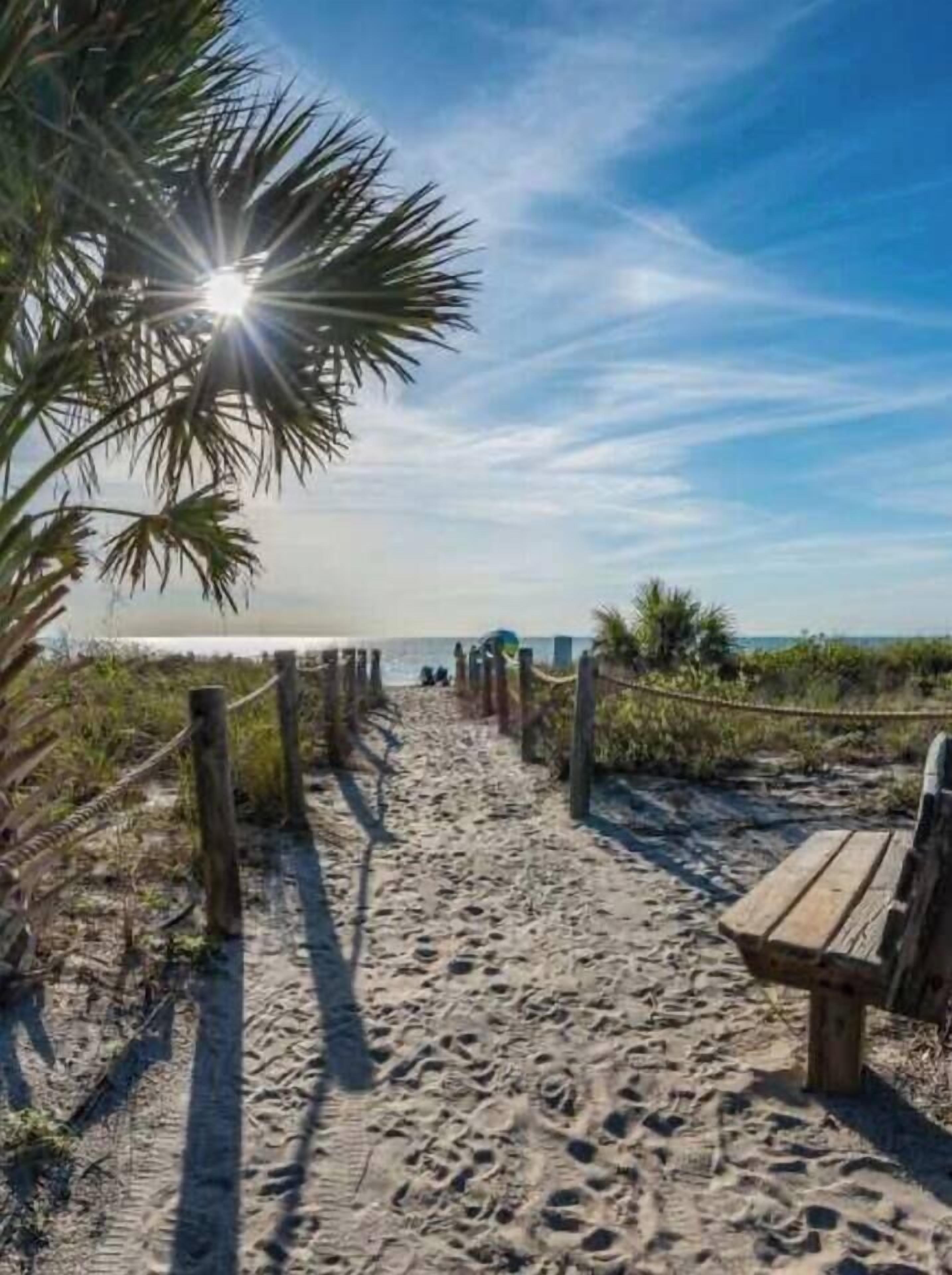 Beach nearby, sun-loungers, beach towels