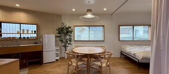 Perfect for sightseeing in Ise-Shima / PAARU inn (Room D, 1st Floor) / Accommodates up to 6 guests / Family groups / Self-check-in
