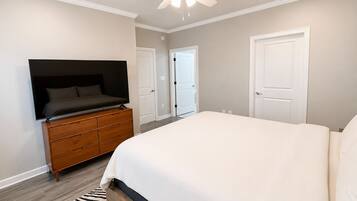 4 bedrooms, WiFi, bed sheets