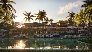 Outdoor pool - Park Hyatt Phu Quoc (Phu Quoc)