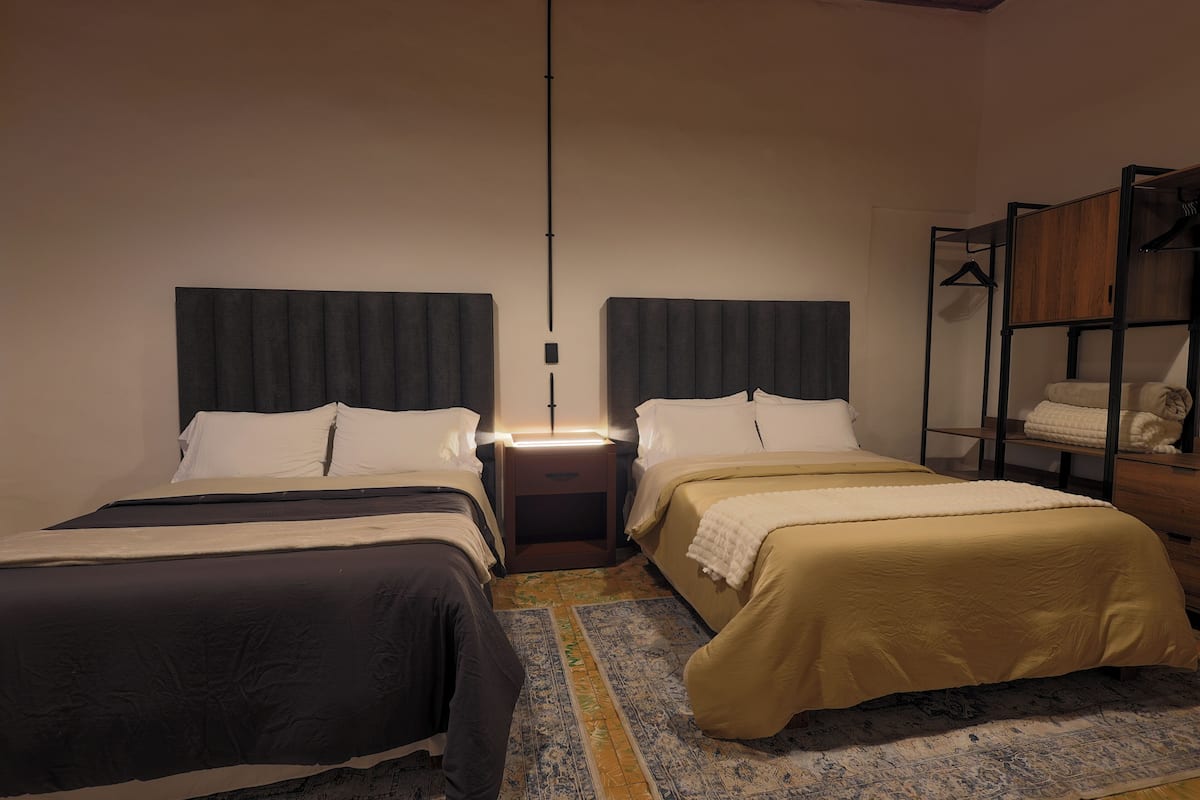 Superior Room | WiFi (free), bed sheets