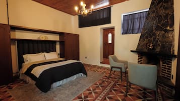 Deluxe Room | Free WiFi, bed sheets