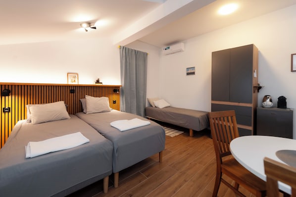 1 habitación, internet y ropa de cama 