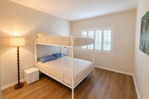 2 Schlafzimmer, Internetzugang, Bettwäsche