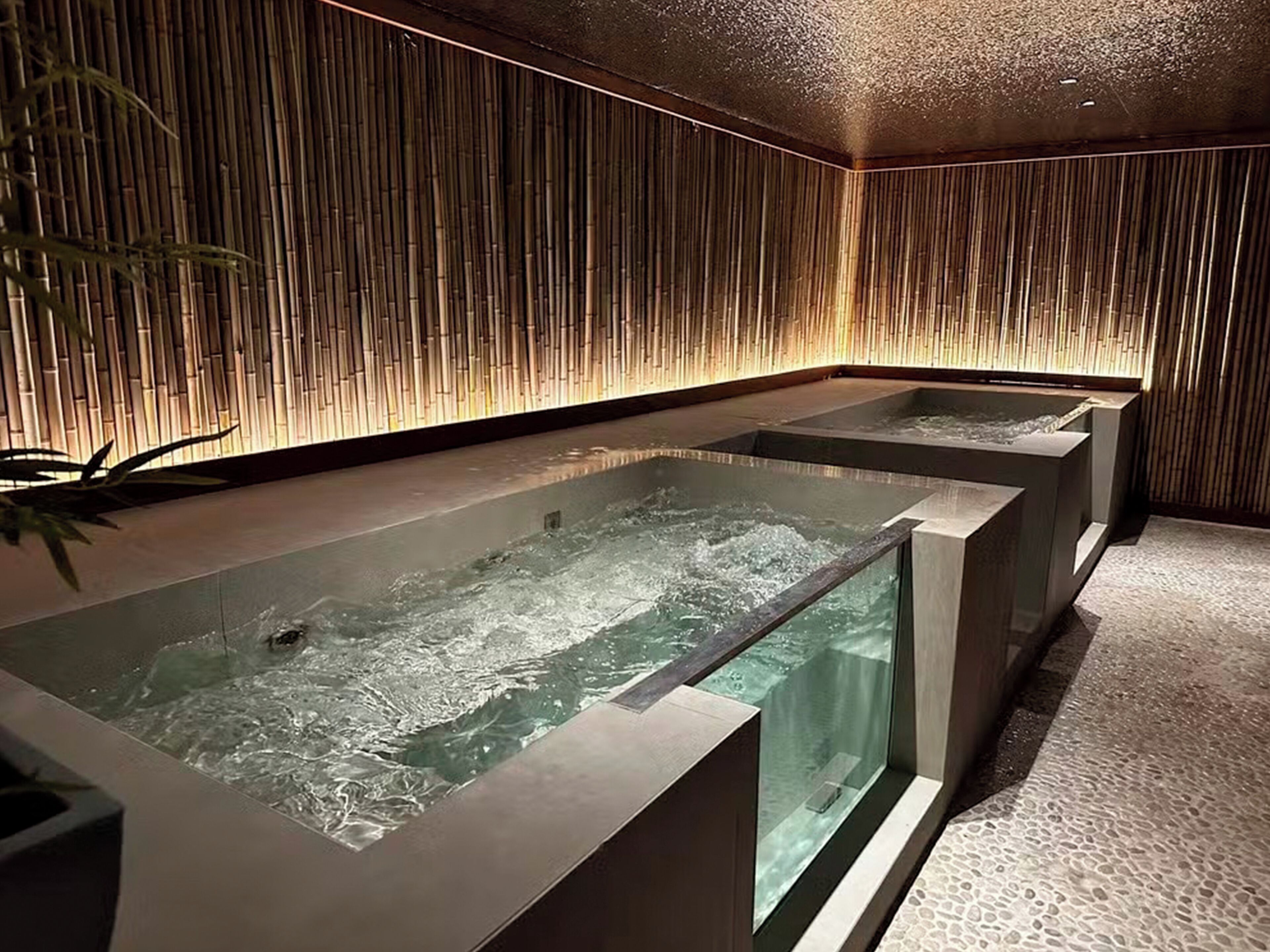 Deluxe Studio, Lanai, Beach View | Spa