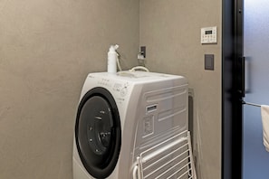 Luxury Twin Room | Interior - THE NINE STATES HOTEL KARATSU CASTLE (Karatsu-shi)