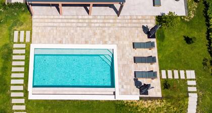 Vineyard Panorama Villa With Pool And Sauna