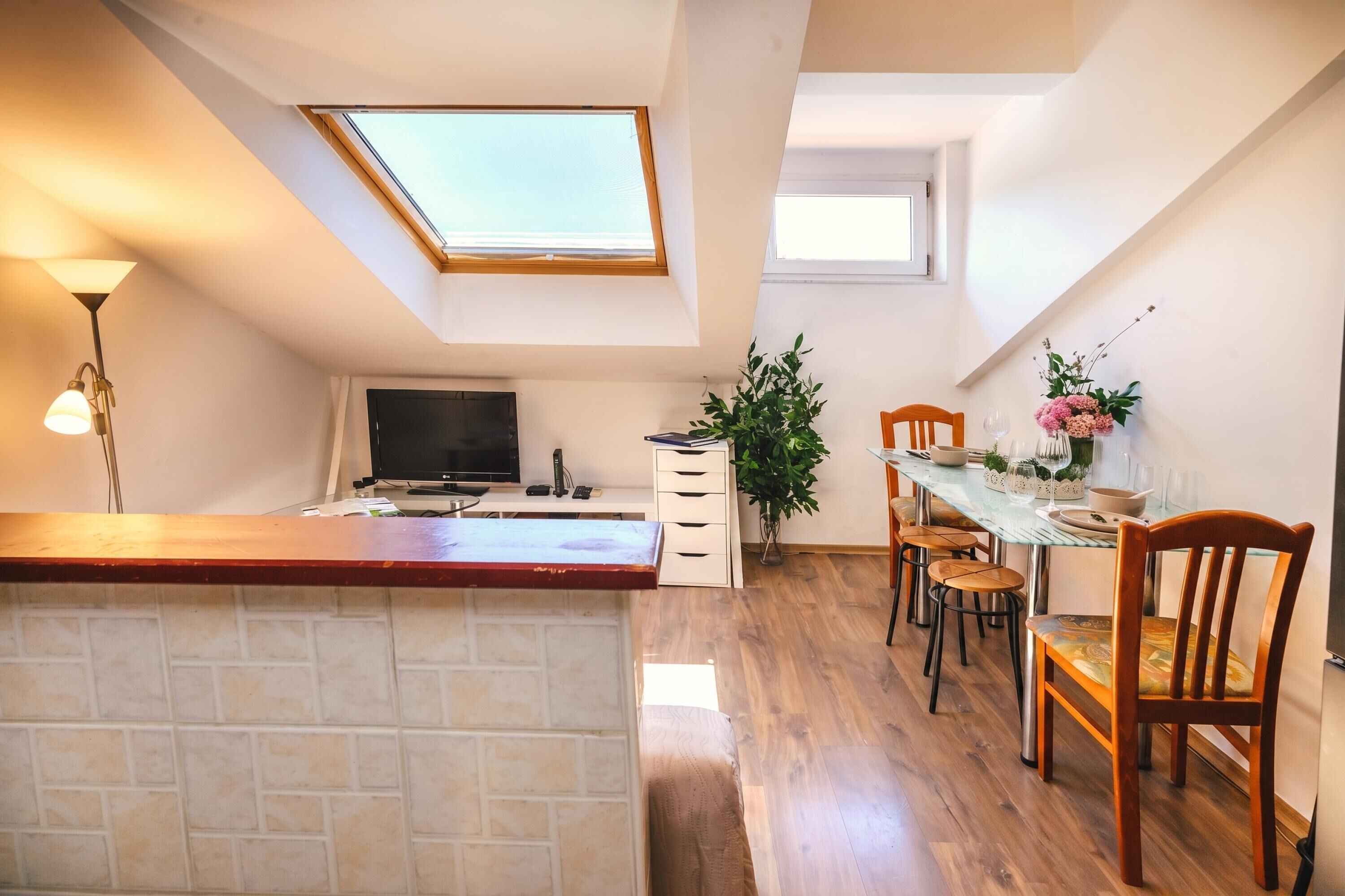 Honeymoon Apartment, 1 Bedroom, Air conditioning (Ema Studio on the Main Promenade) | Dining